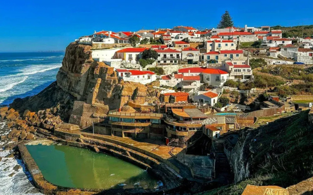 Modern Apartment in Porto's Vibrant Heart