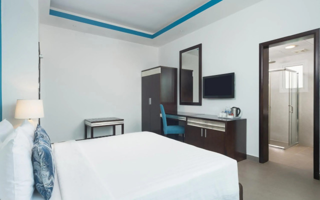 Al Hail Waves Hotel Managed By Centara
