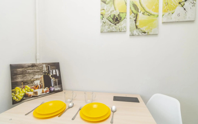 Novikov Courtyard on Dovator Street