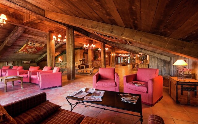 Rustic Apartment With a Fireplace and Wi-fi in Arc 2000