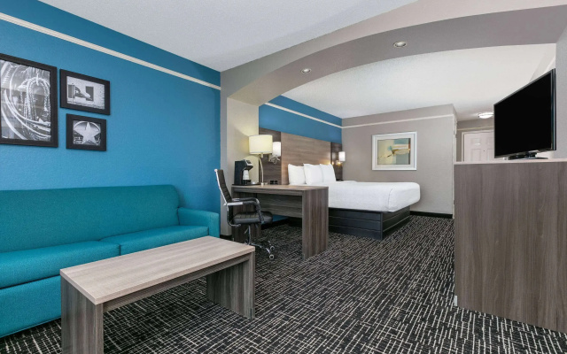 La Quinta Inn & Suites by Wyndham Weatherford