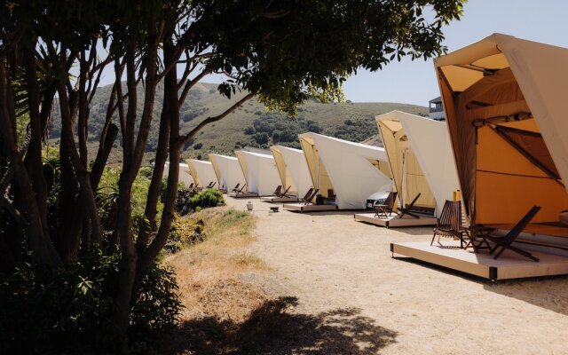 Flying Flags Avila Beach