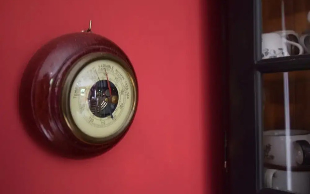 Lively Holiday Home With Garden, Barbecue, Garden Furniture