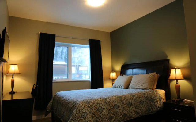 Downtown Whitehorse Deluxe 2 Bedroom Condo