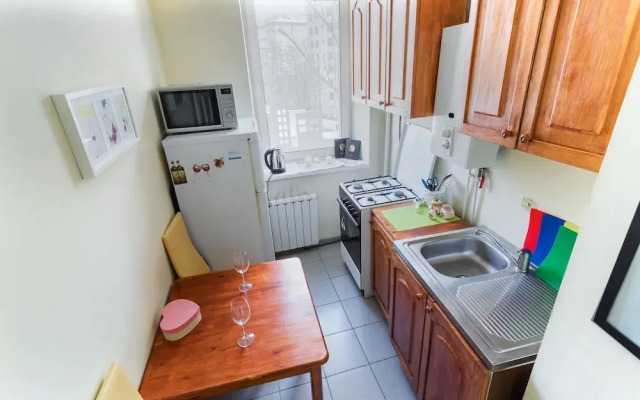 Апартаменты, Оружейный пер., 13