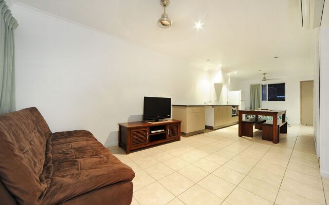 Airlie Beach Lodge