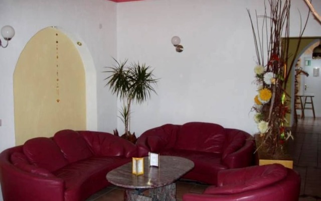 Hotel Adenia