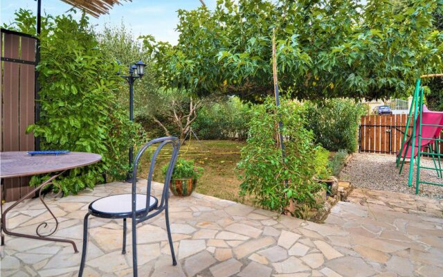 Nice home in Saint Victor la Coste with 3 Bedrooms and WiFi