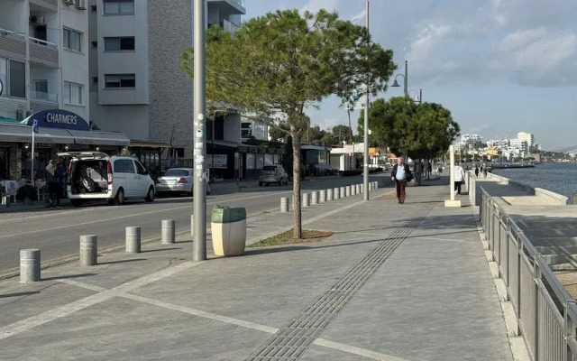 Seaside Larnaca Makenzie- 50m to Beach