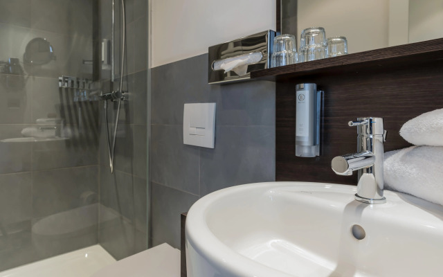 Garner Hotel Berlin - Spandau