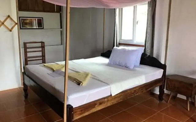 Coconut Blvd Resort