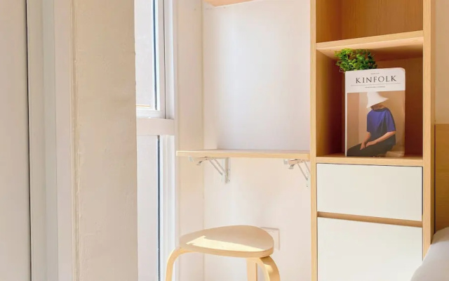 Good Cozy Living Studio Apartment At Tokyo Riverside Pik 2 – Guest Rooms – Jakarta