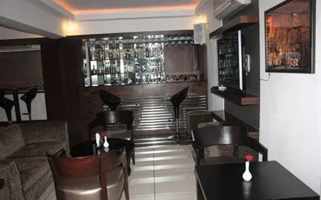 7 Flags International