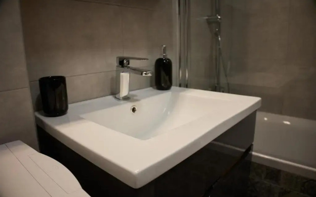 Wings Luxury Suites 2