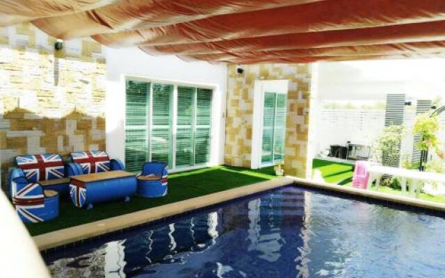 Armanol Pool Villa