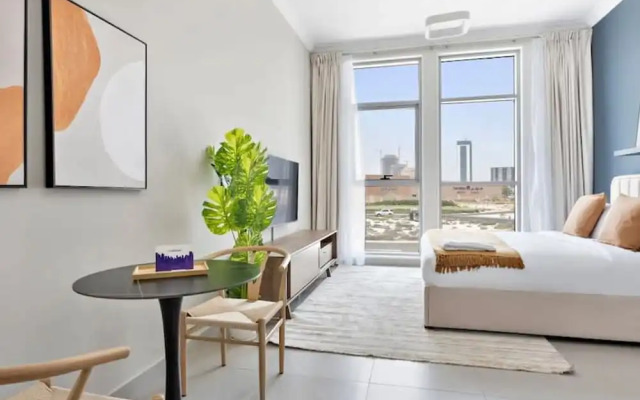 Silkhaus Pool Gym Beautiful Studio Art Gardens