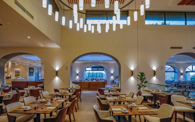 Apollonion Asterias Resort and Spa