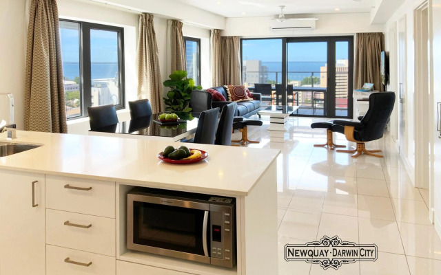 "NEWQUAY" Ideal Location & Views at PenthousePads