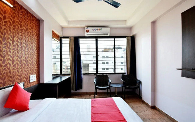 OYO Flagship 22643 Hotel Majestic Deluxe Lodging