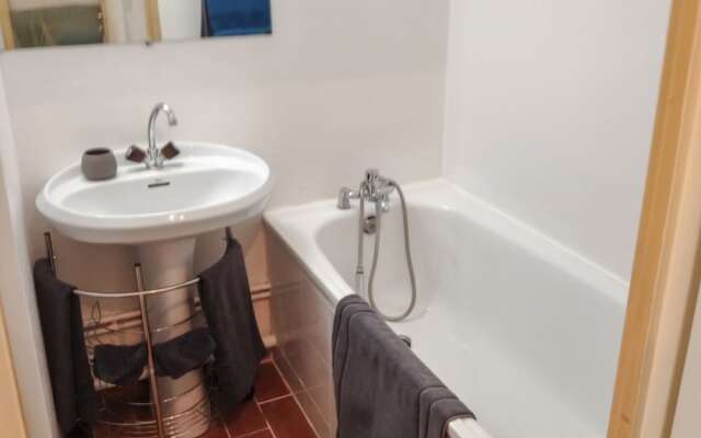 Studio in Vence, With Wonderful Mountain View, Private Pool, Furnished