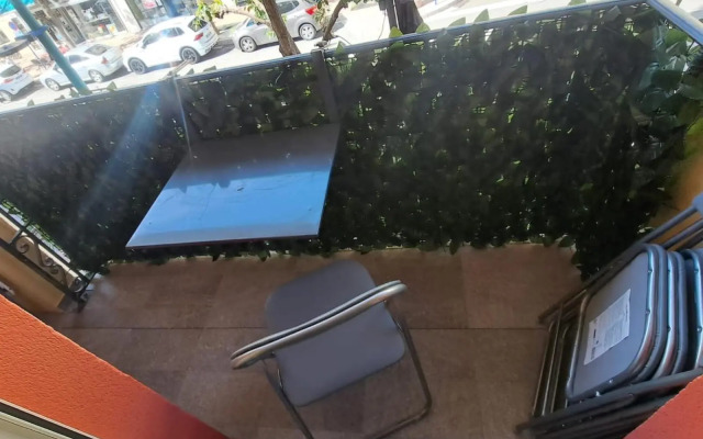 Sharon Apartment in Victoria Beach