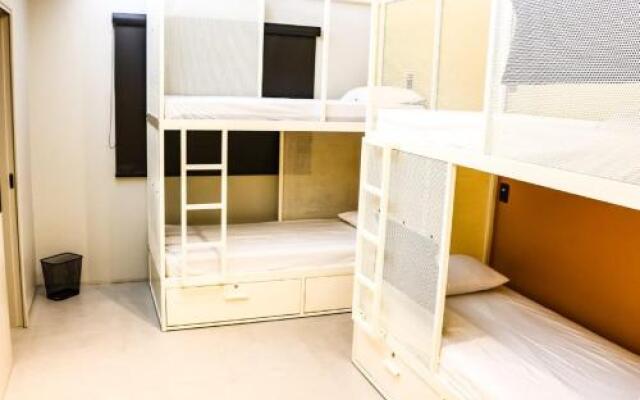 Artsy Vitoria Hostel