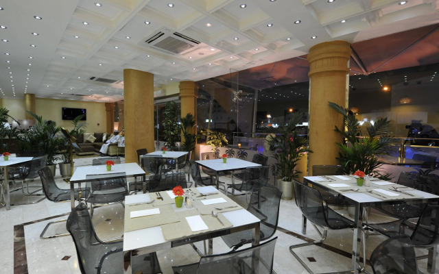 Oman Palm Hotel Suites