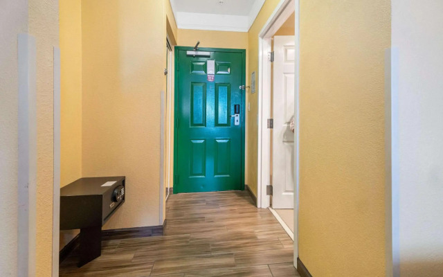 Quality Inn & Suites Galveston - Beachfront