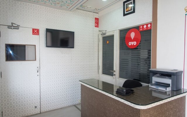 OYO 14838 Shree Jee Hotel