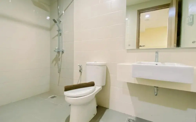 Good Place And Homey 1Br Apartment At Pejaten Park Residence