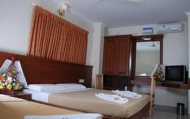 SNT Comforts Hotel