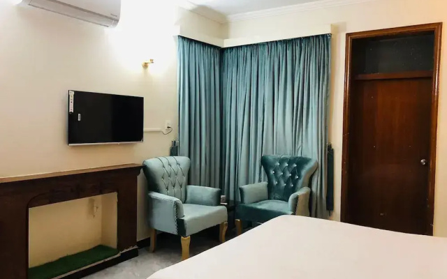 Royal Executive Guest House F-8