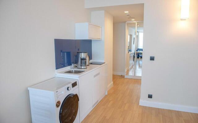 Lovely 2BR Apartment near by Sea