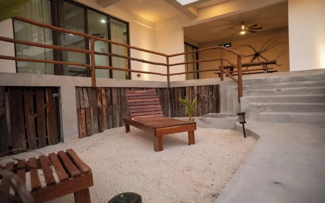 LaFamilia Casa and Suites