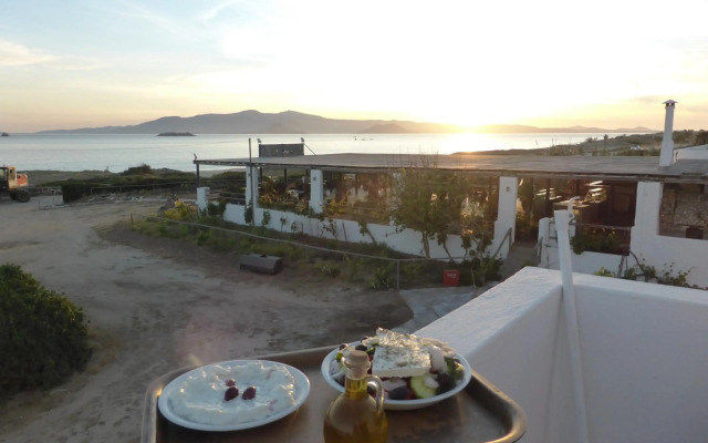 Aronis Plaka Naxos