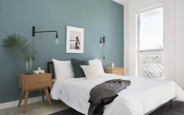 Sonder Biscayne Stunning 3BR + Balcony