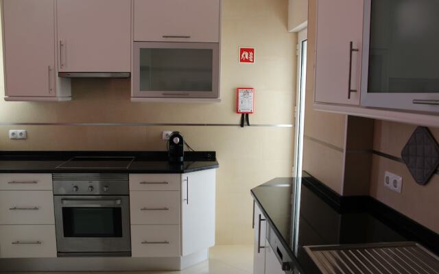 4D Frente ao Mar by Casas & Papéis