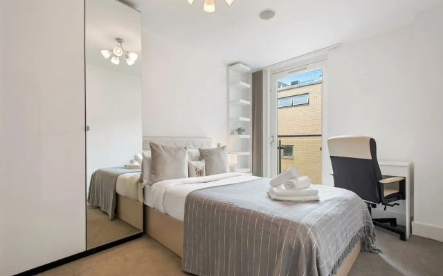 Spacious 3 Bed Apartment in Angel