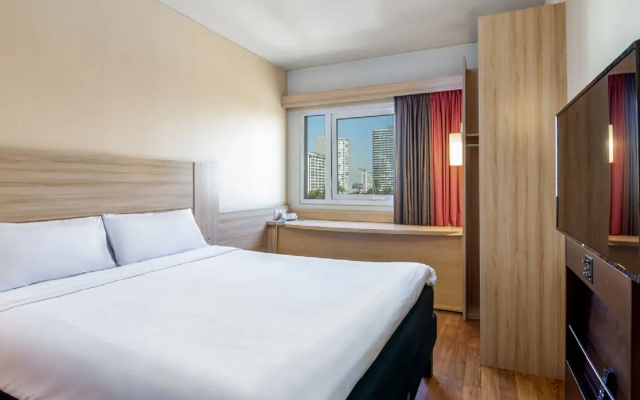 Nobile Inn Santiago
