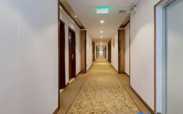 Shenzhen Lanyu Hotel (Dongmen Old Street)