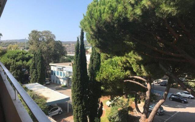 Appartement Le Lavandou, 1 pièce, 2 personnes - FR-1-308-110