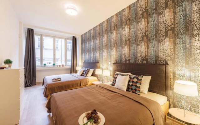 Central Prague Crown Apartments