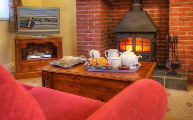 Dunstanburgh Castle Hotel