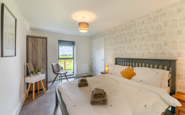 Shearwater Lodge