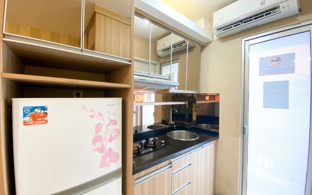 Cozy And Comfy Studio At Bassura City Apartment