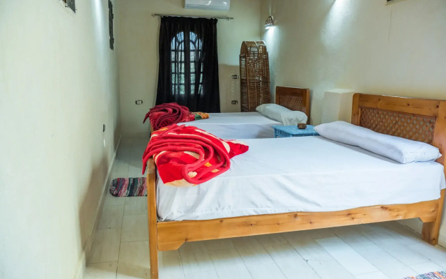 Zad Elmosafer Guest House
