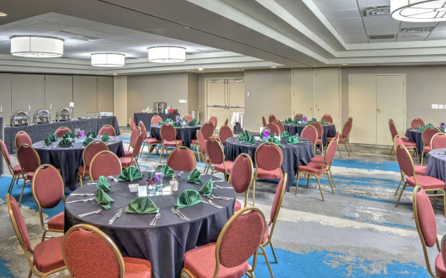 Embassy Suites by Hilton Indianapolis North