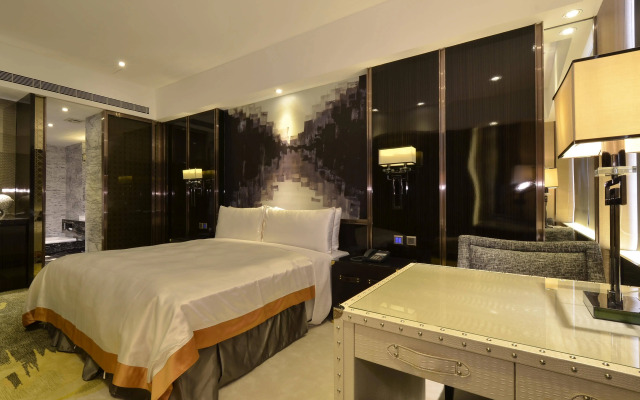 Puli Ease Hotel