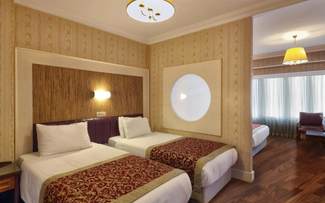 Taksim Metropark Hotel