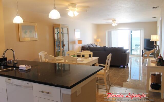 Sea Breeze 303 Apartment